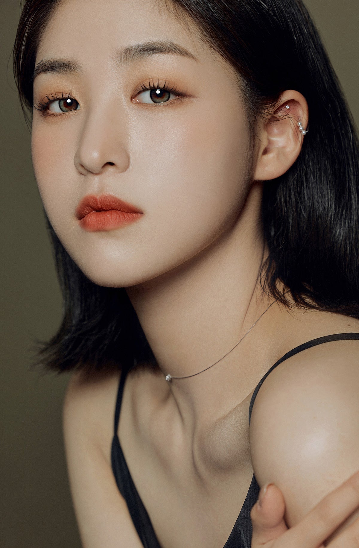 Hapa Kristin Secretive Kristin Plus 1Day Secretive Kristin Plus 1Day - 橄欖色